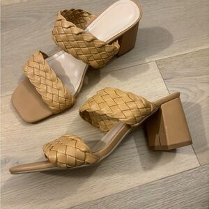 Block heel sandal - size 39